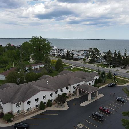 Bay Inn Tawas City Exteriör bild
