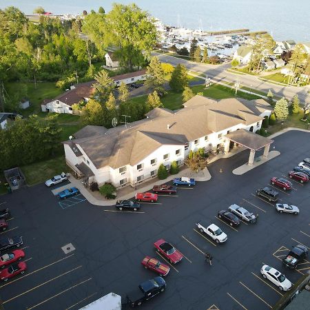 Bay Inn Tawas City Exteriör bild